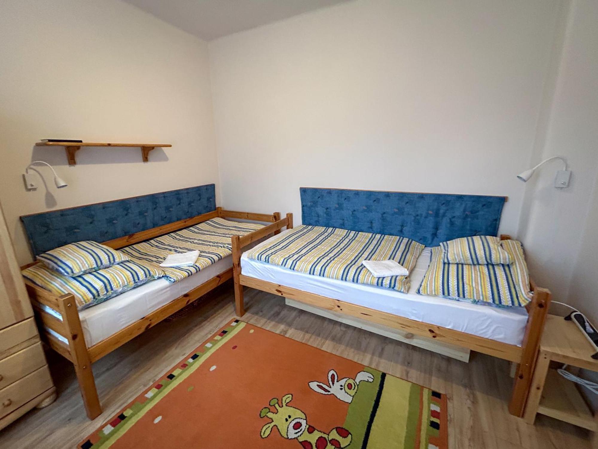 Oeroemvoelgy Vendeghaz Hotell Bozsva Eksteriør bilde